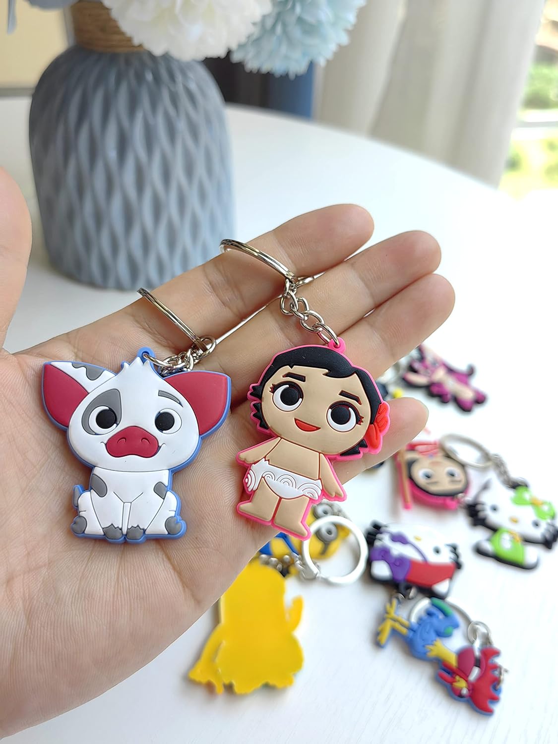 20PCS Cute Cartoon Keychain Keyring Pendants Accessories for Kids Birthday Party Favors School Carnival Reward Prizes Decoration Supplies