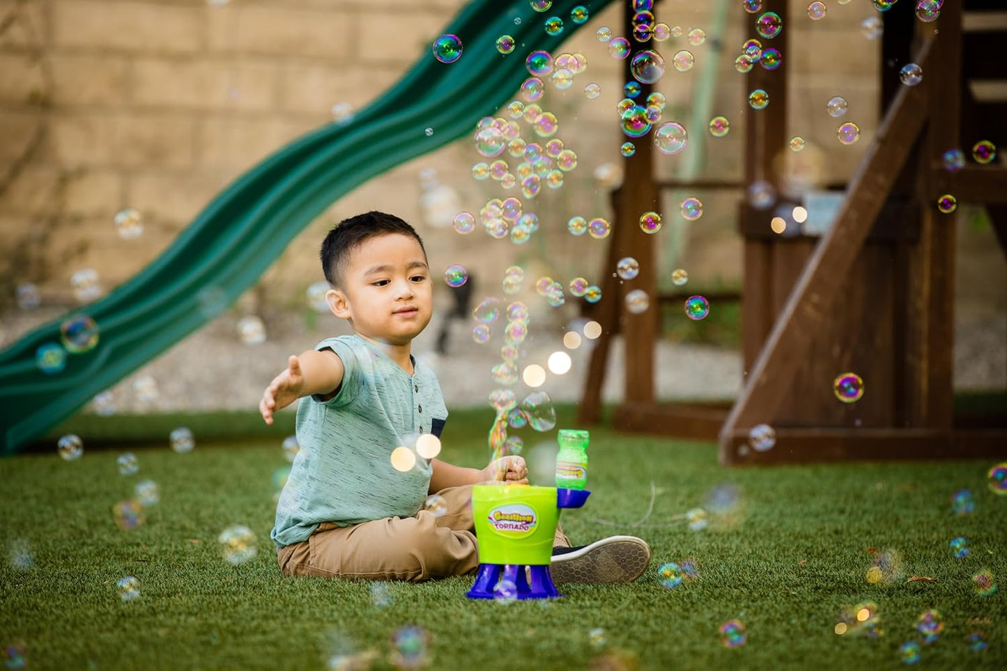 Tornado Bubble Machine, Kids Bubble Blower, Blows 4500 Bubbles Per Minute, Ideal for Outdoor Fun & Parties, Includes 4 Oz. Gazillion Bubble Non-Toxic Solution