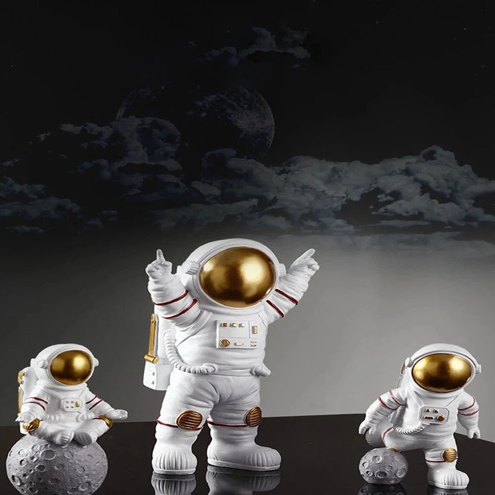 Anime Action Figures, 4 pcs Astronaut Figure Set, Astronaut Statue Figurine, Spaceman Sculpture Educational Toy, Desktop astronaut decoration, Party dcor spaceman figurines, Astronaut theme children toys - Toyigo