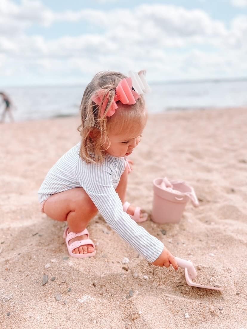 Silicone Summer Beach Set XL, Toddler Sandbox Toys  + Beach Bag + Watering Can & Rake (Warm Sand)