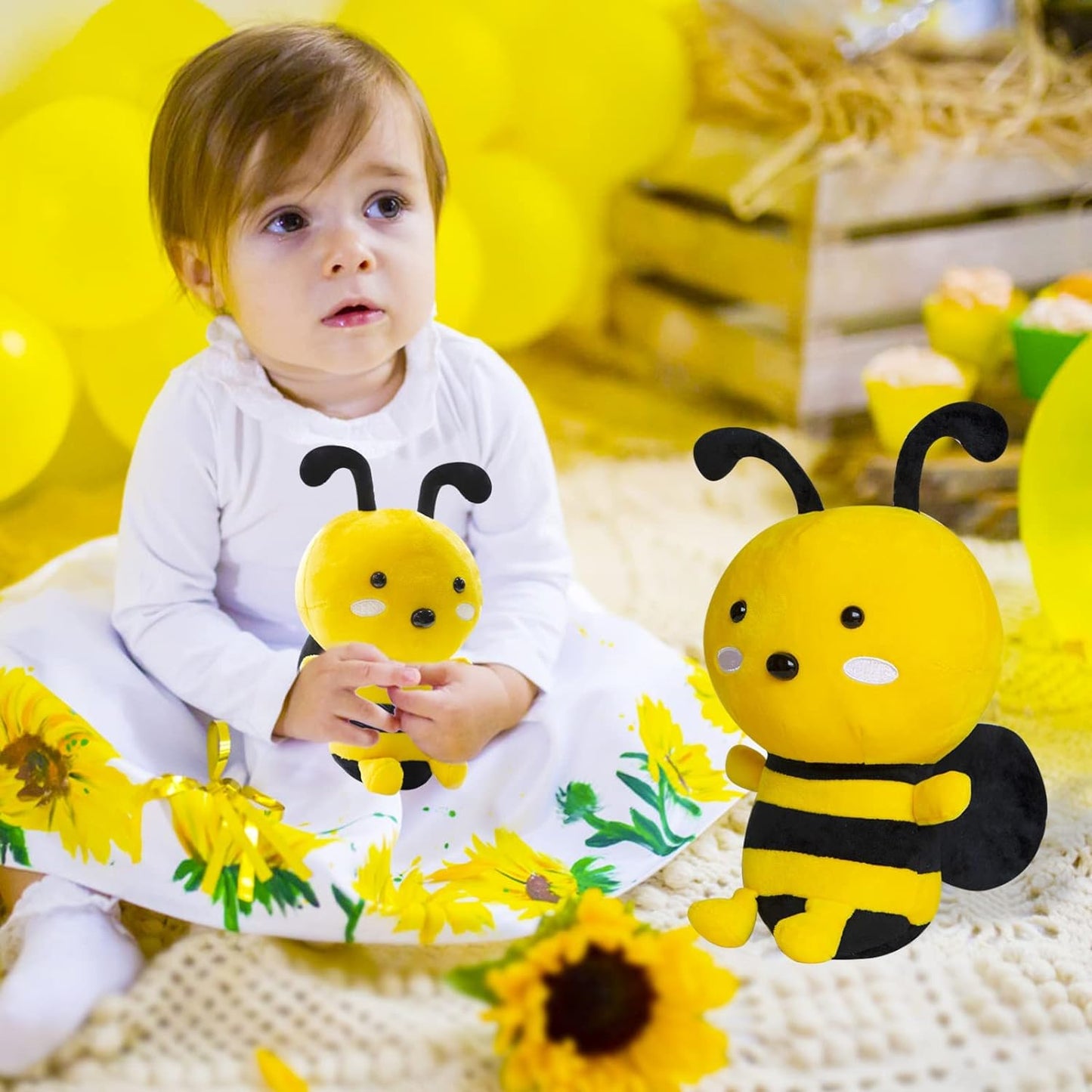 Movies & Tv soft toys, Putrer Bee Plush Toy, 8" Bee Stuffed Animal, Soft Honeybee Plush Doll Gift, for Kids Birthday Party,Christmas,Valentine (8 inch)