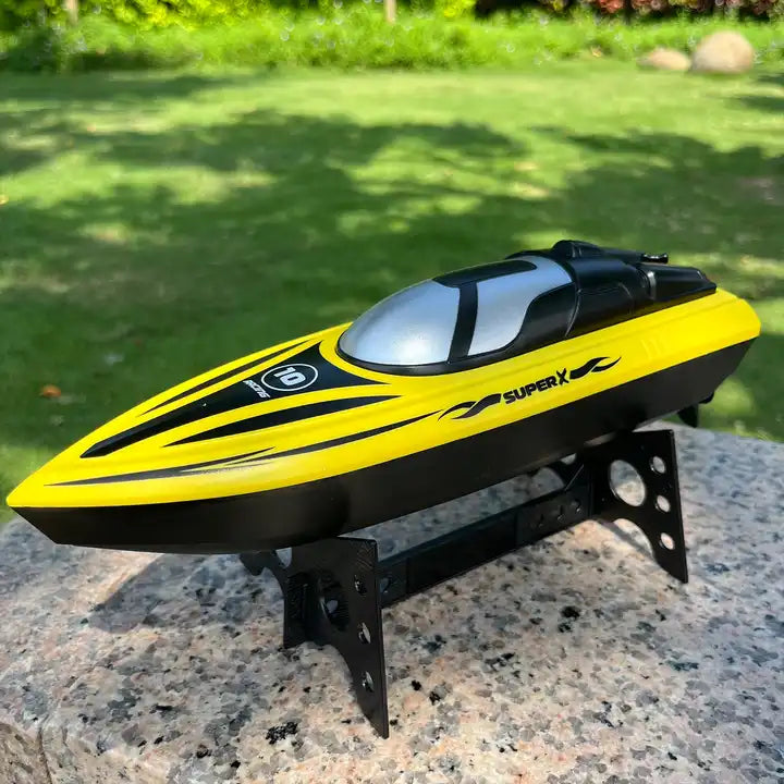 Flytec V333 RC Boat - 30-Minute Remote Control Waterproof Toy for Outdoor Fun