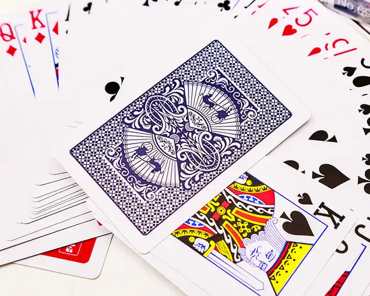 Kids Table Games: Design Playing Cards with for Parties