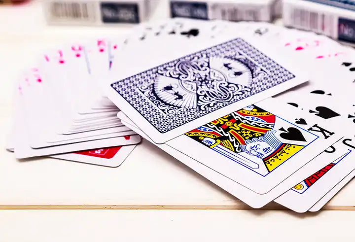 Kids Table Games: Design Playing Cards with for Parties