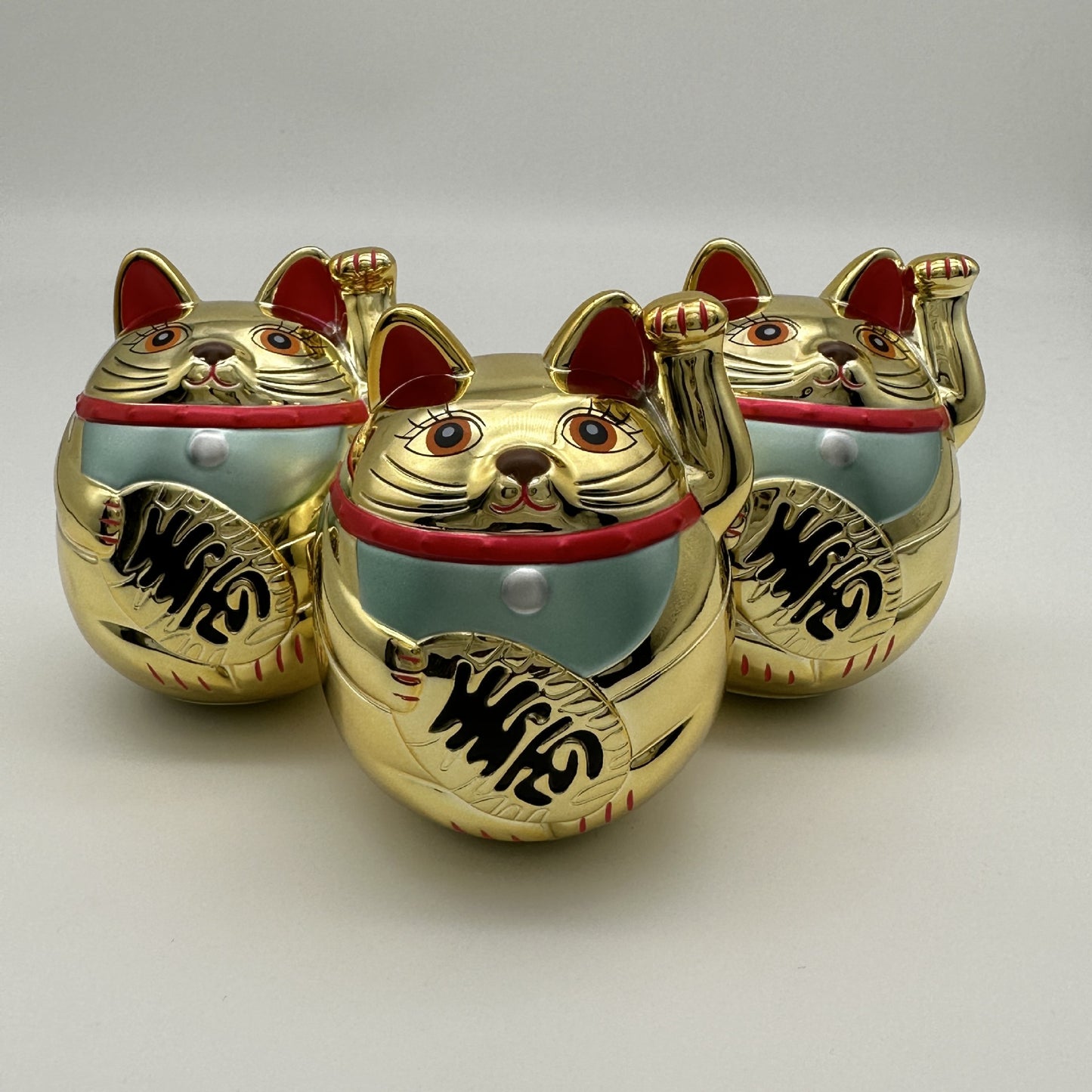 Lucky Cat for Home Decor Items, cat ornaments creative mascot swing tumbler opening home entrance door desktop small items